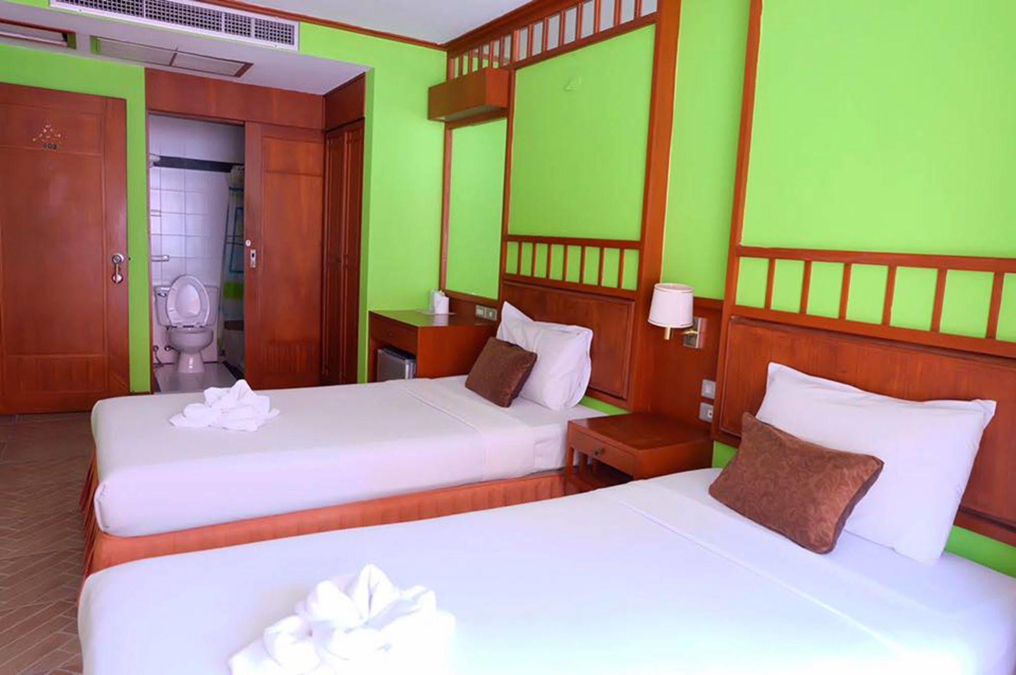 Kaneng Guesthouse HHQ Exterior foto